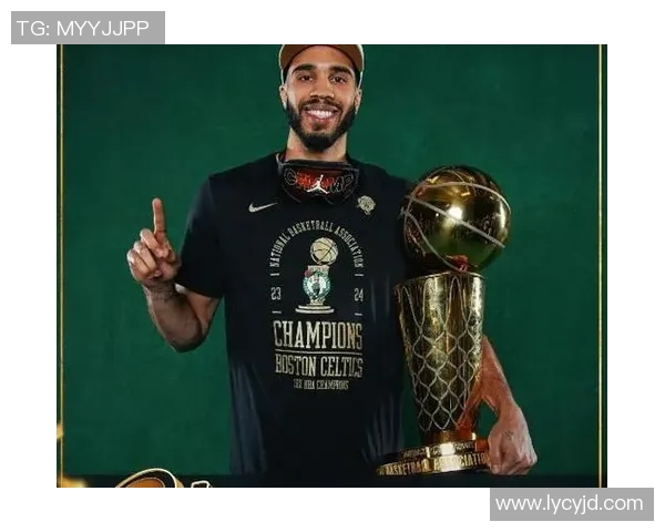 太阳球星荣膺月度最佳球员实至名归展现非凡实力与无限潜力 太阳球星荣膺月度最佳球员实至名归展现非凡实力与无限潜力