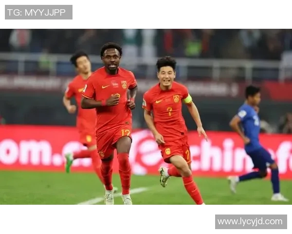 冲突升级！武磊与教练发生激烈争执